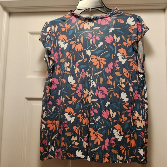 Loft top - Picture 2 of 3